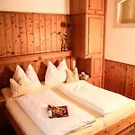 People's Hotel