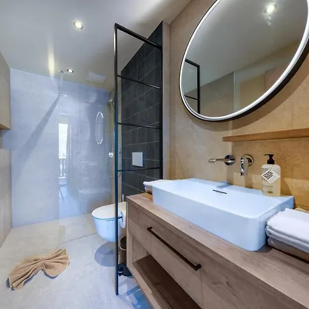 بيبولز فندق كابرون