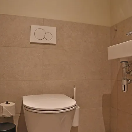 Hotel People's 3*