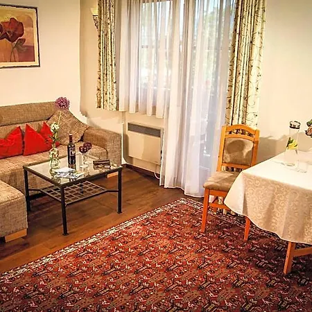 Ξενοδοχείο People's 3*
