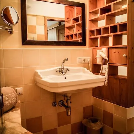 بيبولز 3* كابرون